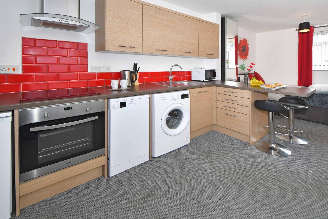 Smithfield Apartments By Yourstays - Gated Apartments With Private Car Park In City Centre Stoke-on-Trent Bagian luar foto
