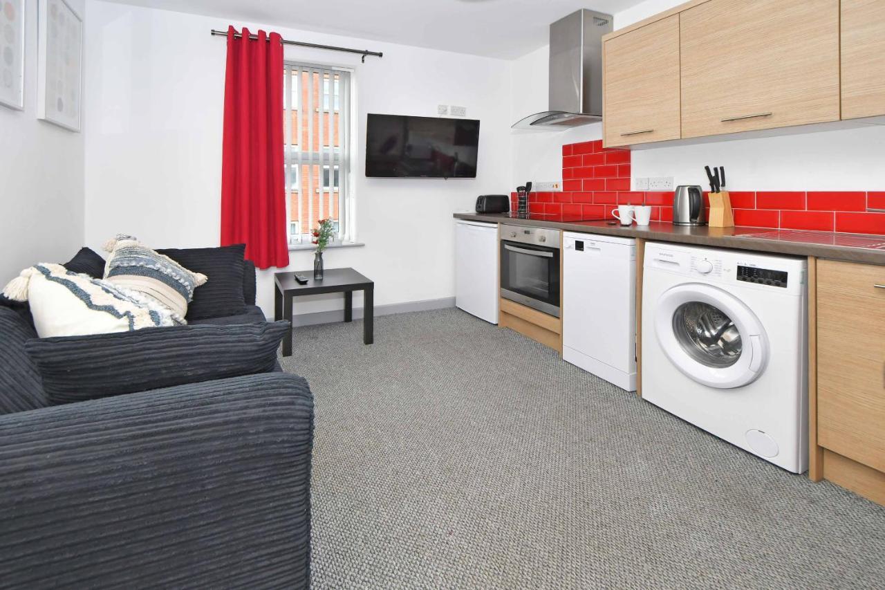 Smithfield Apartments By Yourstays - Gated Apartments With Private Car Park In City Centre Stoke-on-Trent Bagian luar foto